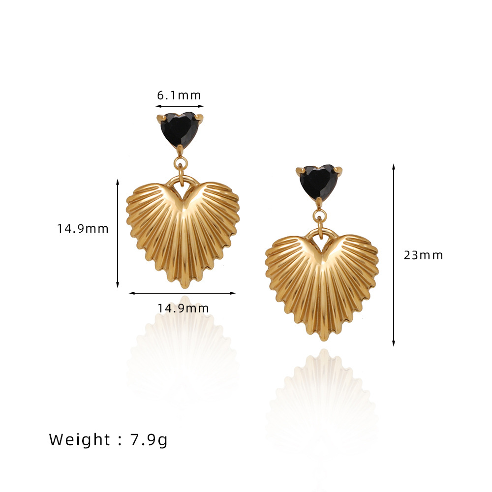 18K Gold Plated Heart Stud Earrings | Diamond-Encrusted Titanium Steel Love Claw Earrings