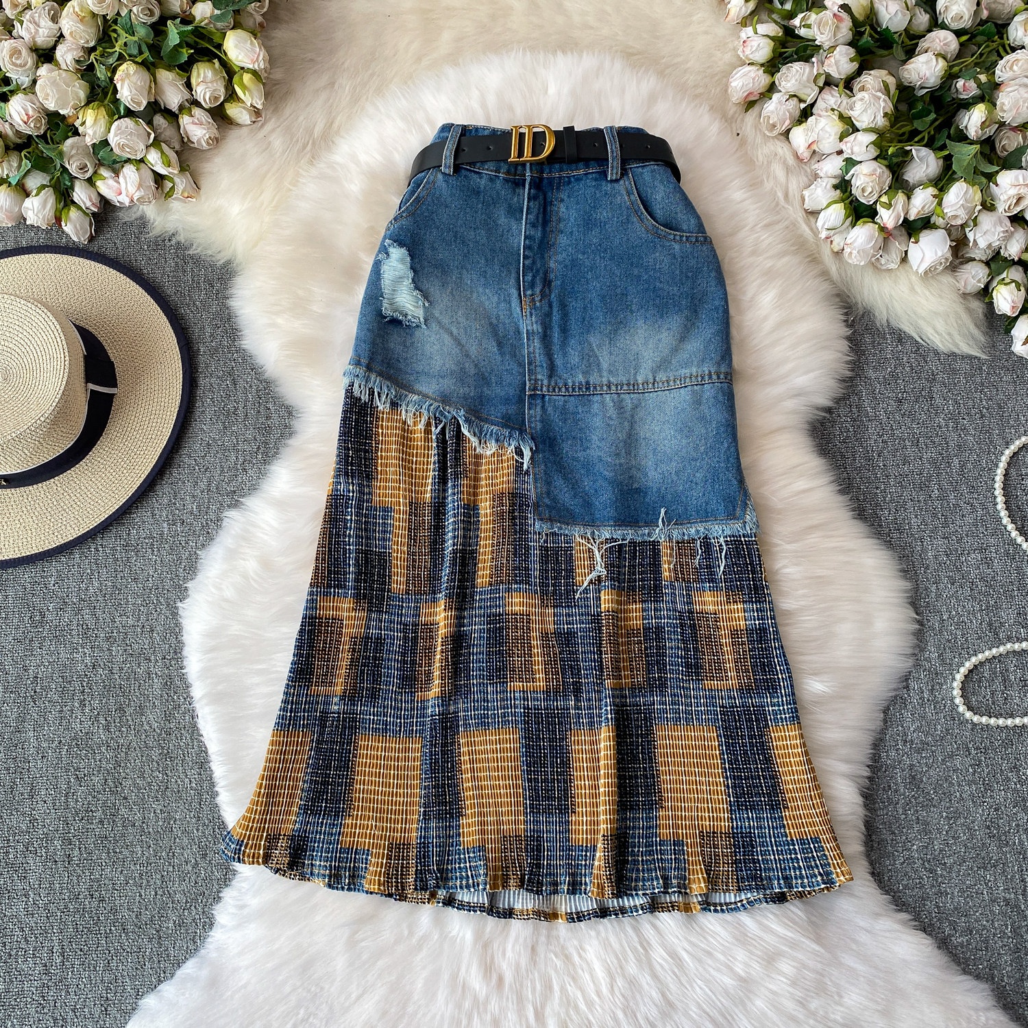 Edgy High-Waisted Ripped Denim Skirt with Fringe - Bold American Style Slim-Fit Mini Skirt