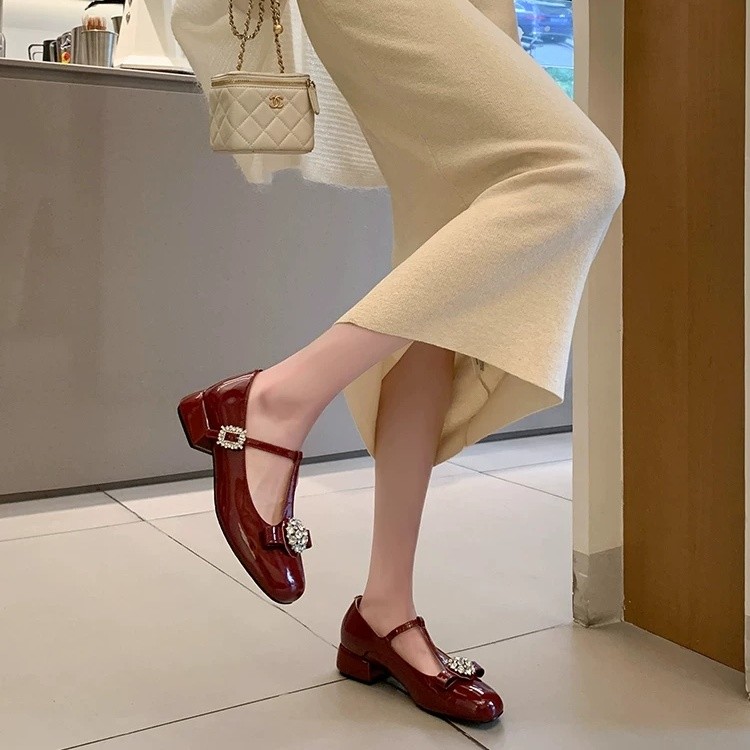 Elegant French-Style T-Strap Mary Jane Shoes with Rhinestones – Chic Patent Leather Block Heels for Women