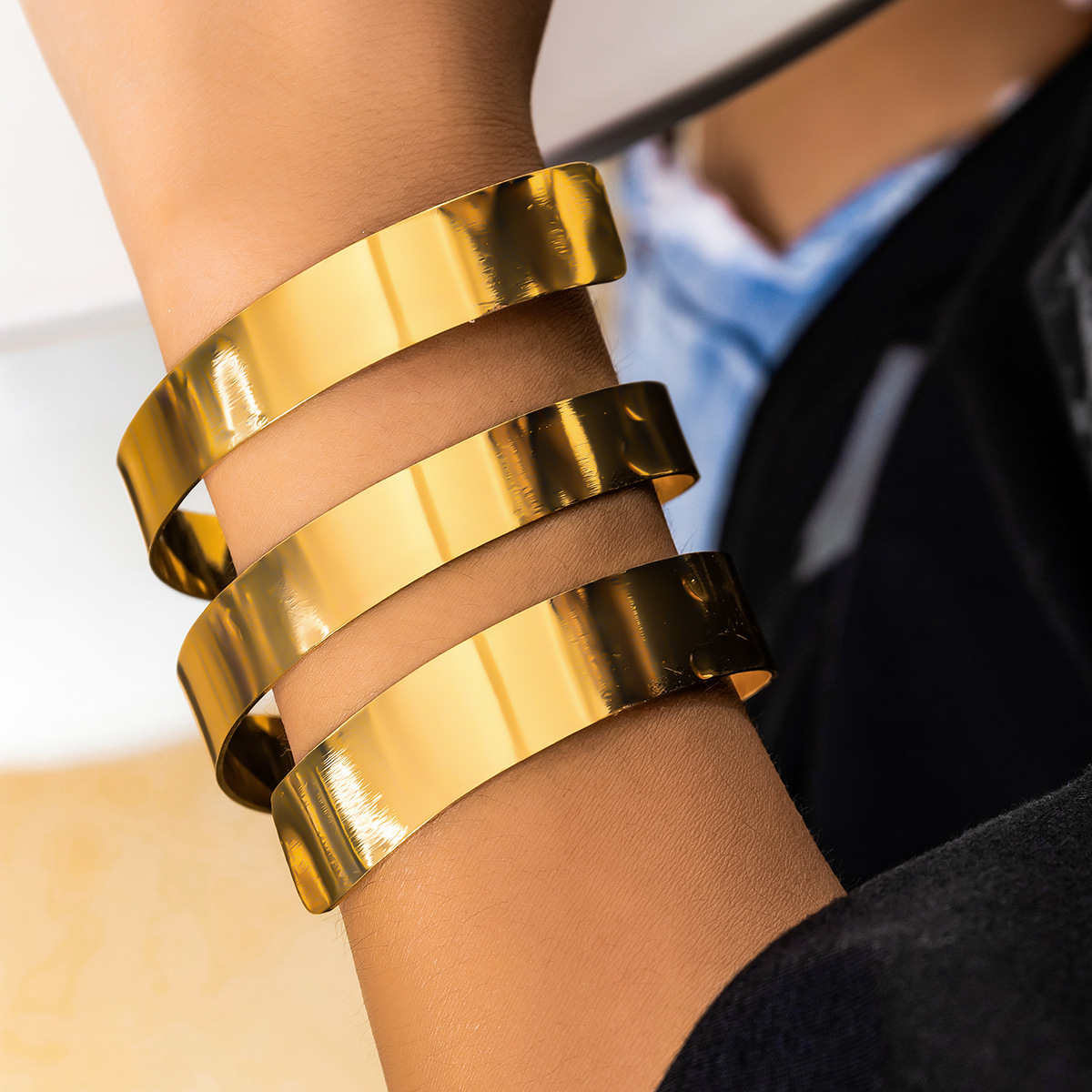 Minimalist Spiral Wide Band Open Bracelet - Retro Gold Statement Cuff Bangle