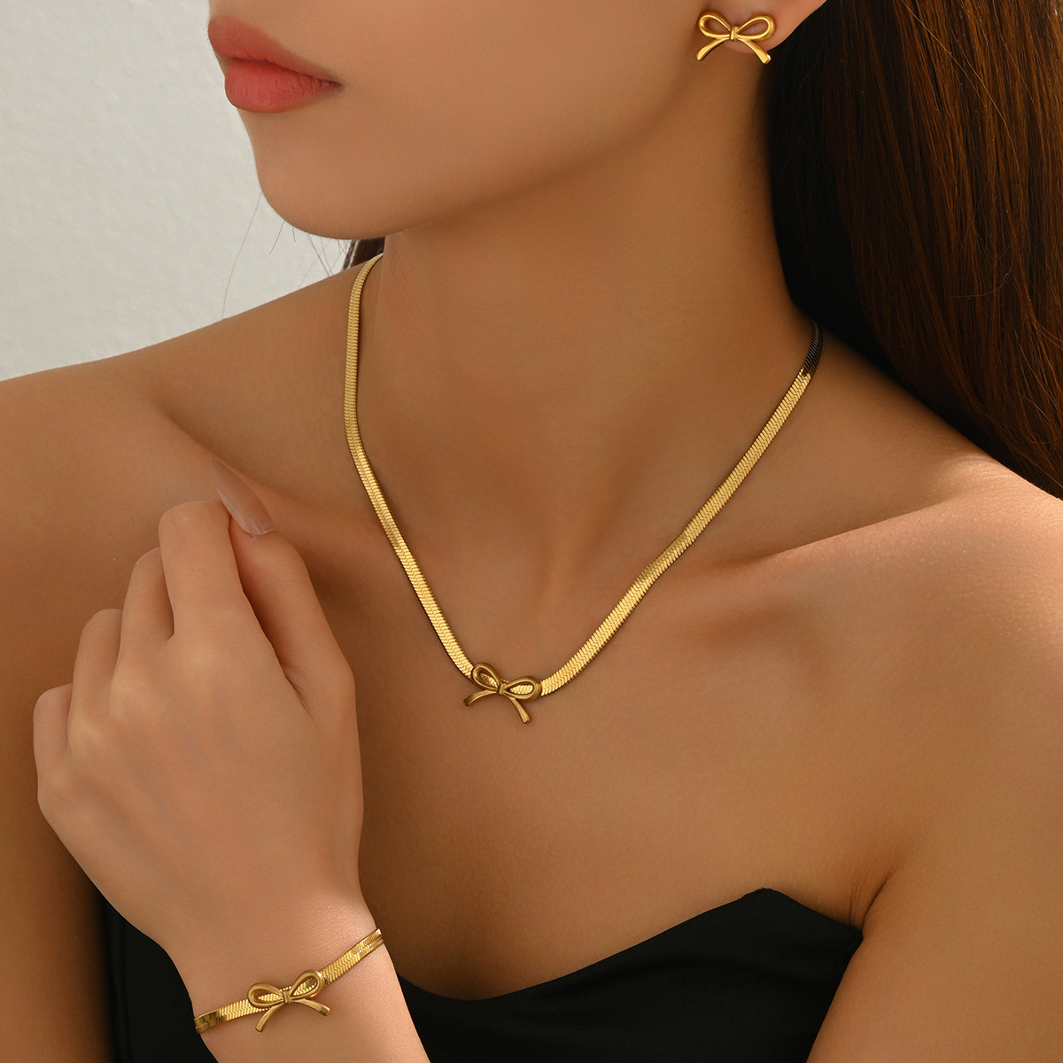 Chic Geometric Bowknot Jewelry Set for Women | Premium Pendant Necklace & Versatile Earrings Set