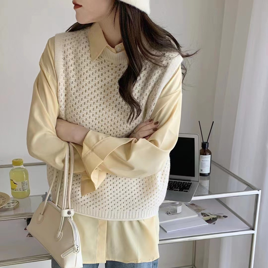 Women's Chic Hollow-Out Knitted Vest - Elegant Crew Neck Layering Sweater