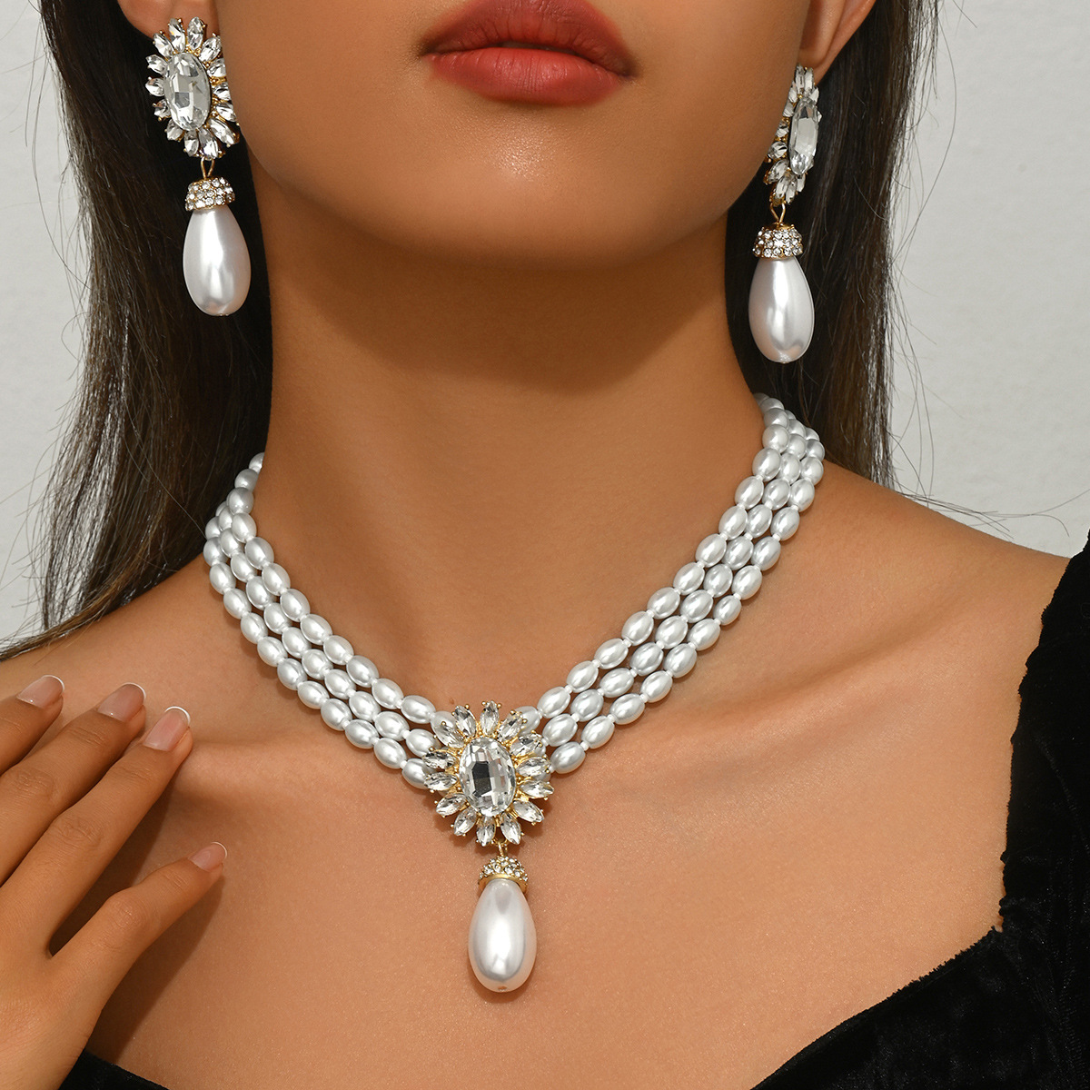 Elegant Multi-Layer Pearl & Crystal Jewelry Set - Geometric Clavicle Necklace & Matching Earrings for Women