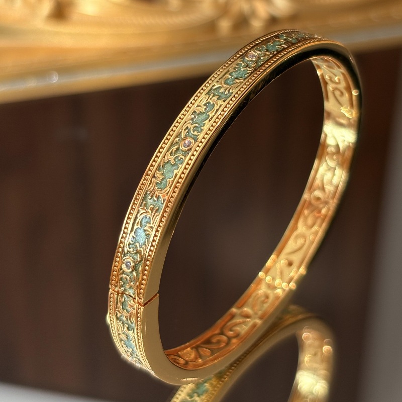 Vintage Green Enamel Phoenix Bracelet – Exquisite Courtly Charm Copper Bangle with Diamond Inlay