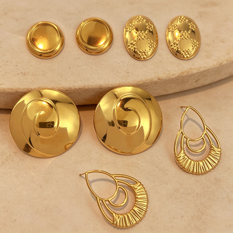 Elegant 18K Gold Plated Vintage Geometric Stud Earrings - Stainless Steel Pearl & Shell Accents