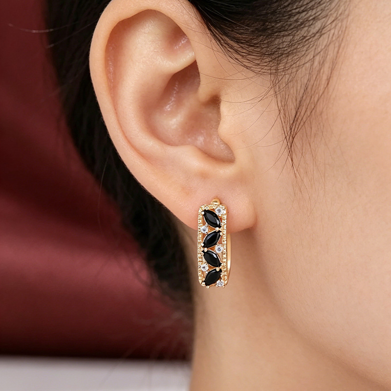 Elegant Black Zircon Geometric Stud Earrings - Gold-Plated Copper Niche Jewelry