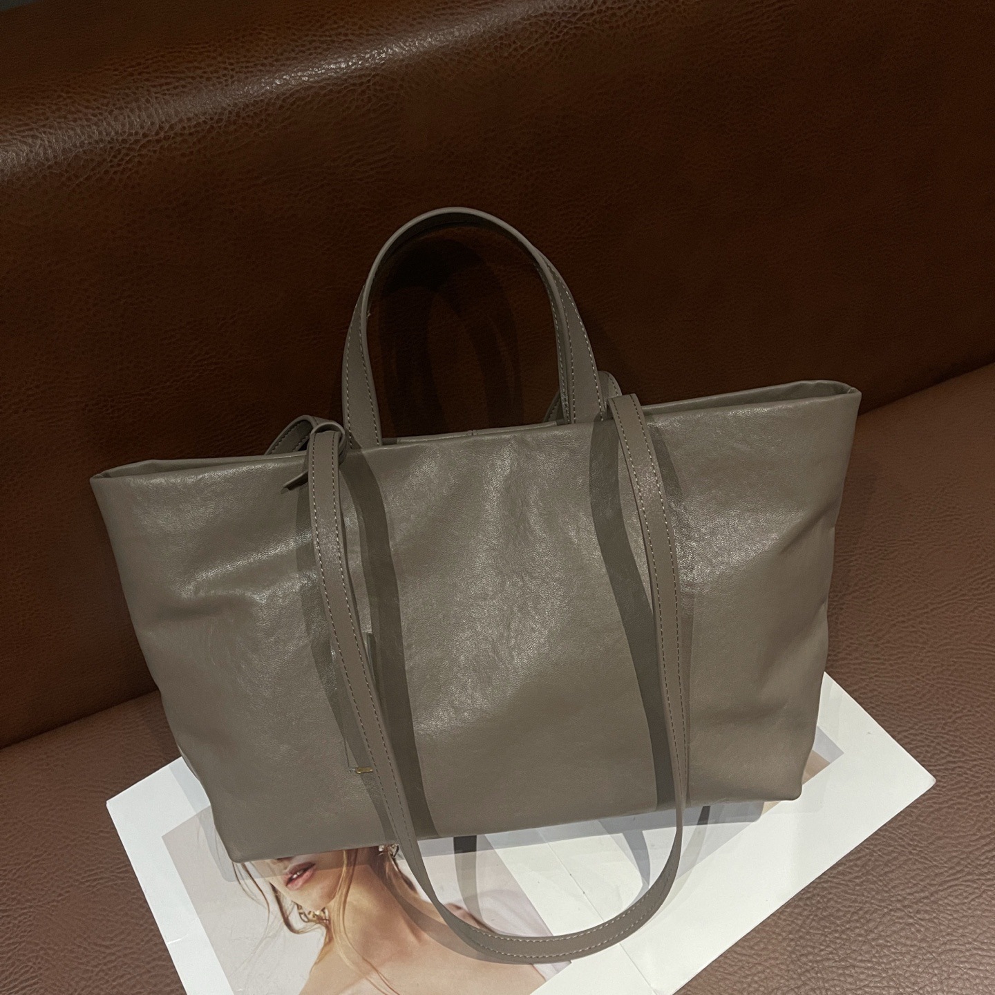 Premium Vintage Genuine Leather Women's Shoulder Bag - Large Capacity First-Layer Cowhide Crossbody & Underarm Tote