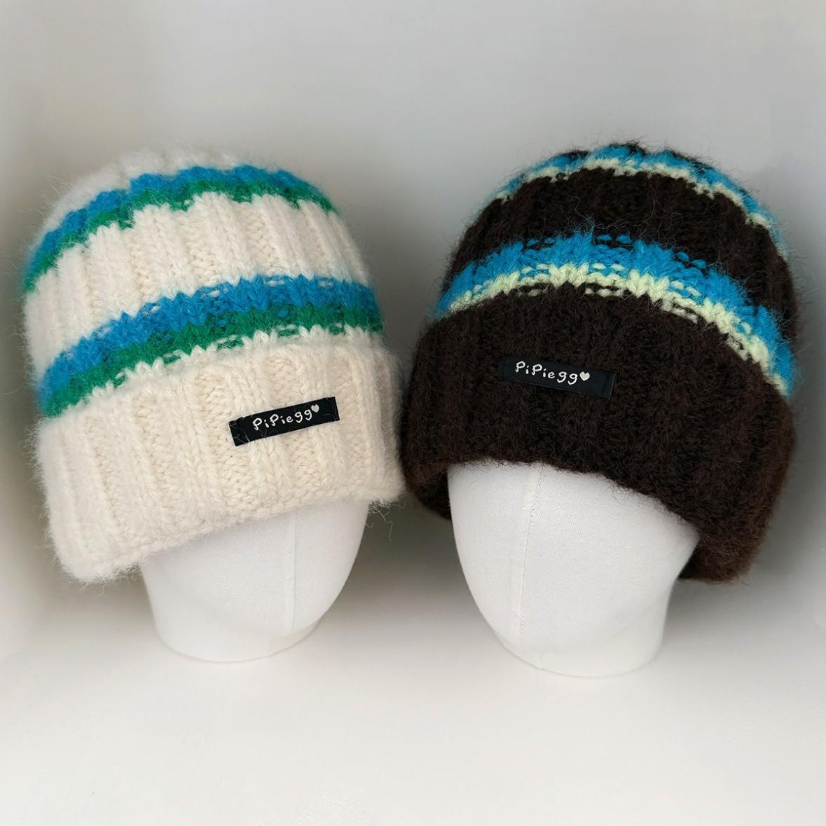 Women’s Striped Contrast-Color Knit Beanie – Cozy & Stylish Winter Dome Hat