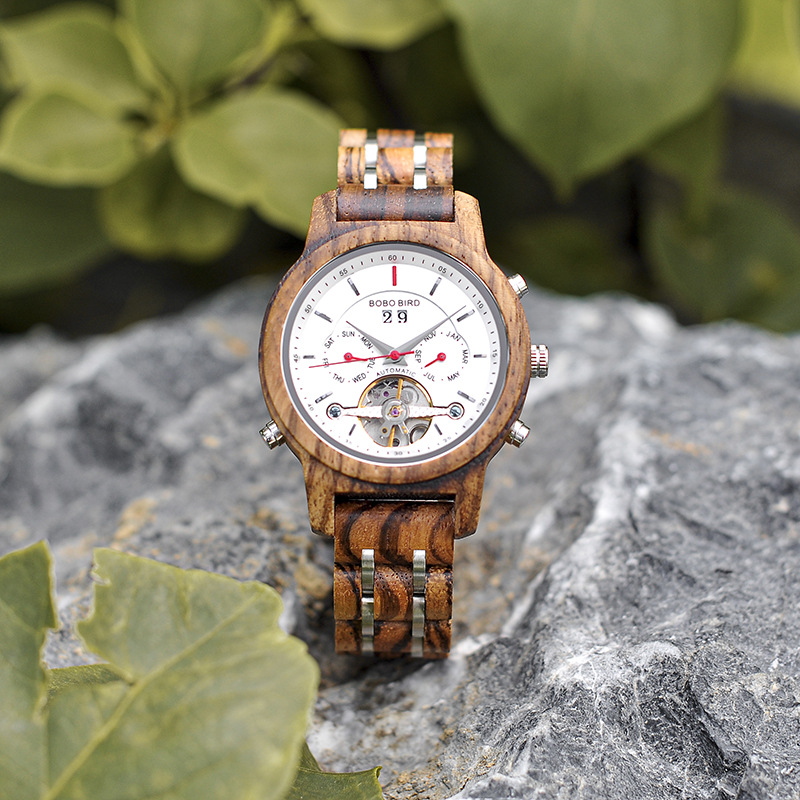 Classic Men's Wooden Analog Quartz Watch - Natural Wooden Sport Wristwatch