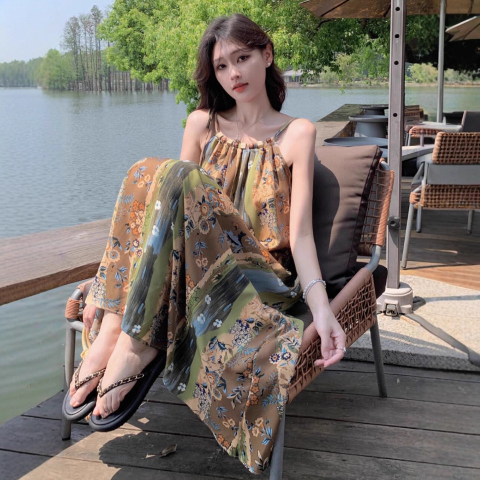 Dali Retro-Printed Mid-Length Strap Dress | Sweet & Relaxed Travel Outfit