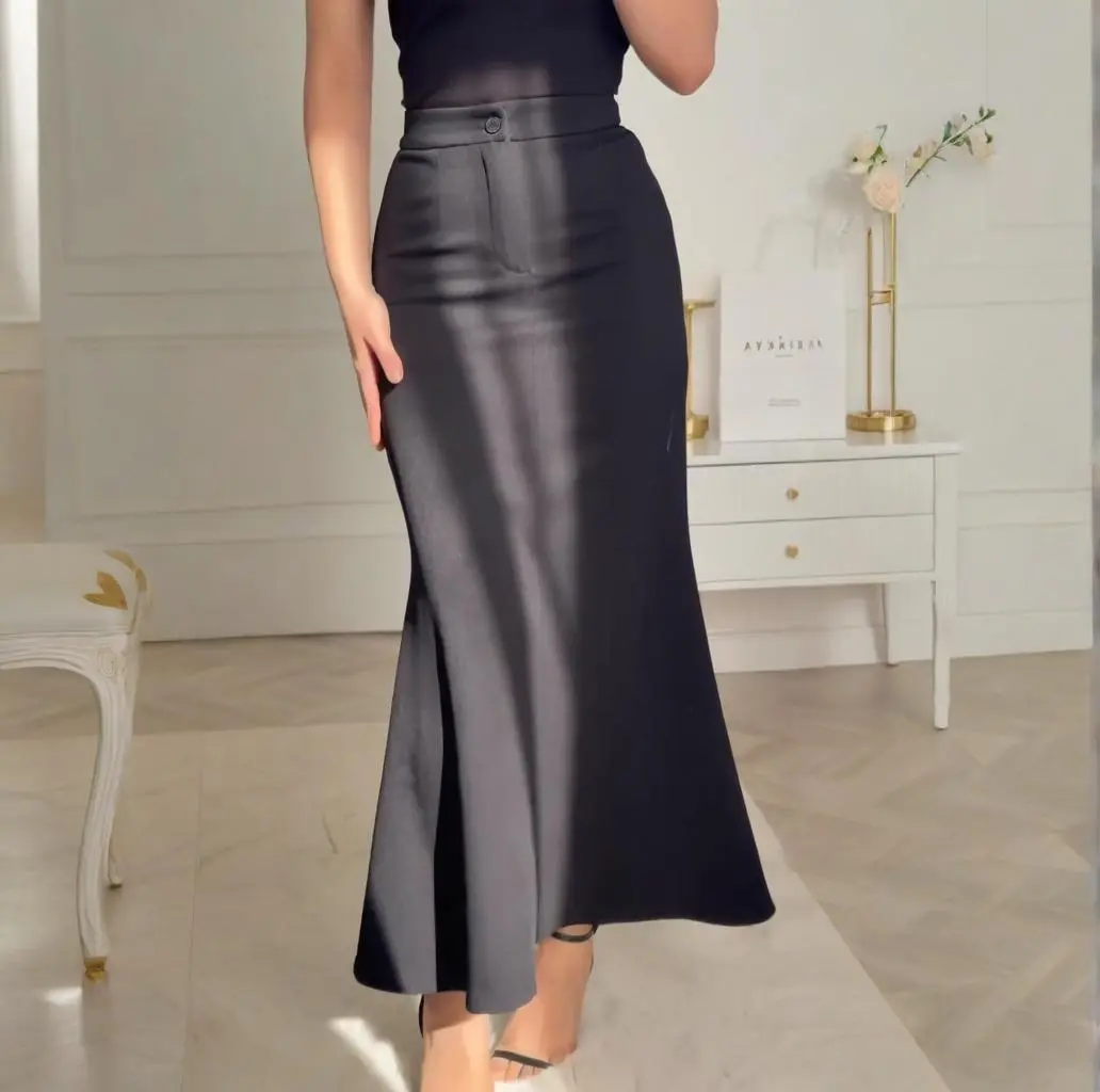 Elegant Women's High-Waist Fishtail Maxi Skirt - Versatile Solid Color Long Evening Skirt