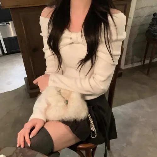 Elegant Off-Shoulder Bow-Knot Long Sleeve Top - Chic Knitted Pullover Shirt
