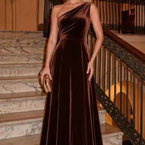 Women's Elegant Sleeveless Velvet Maxi Dress – High-Waist A-Line Evening Gown with Slit