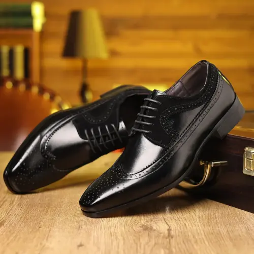 Men's Classic British Brogue Leather Dress Shoes – Elegant Pointed-Toe Lace-Up Oxfords for Business & Weddings