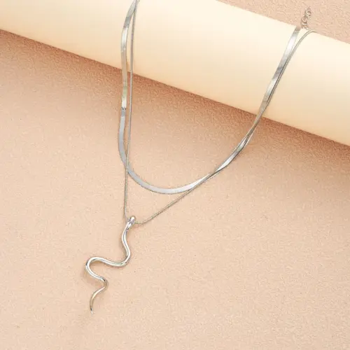 Vintage Snake Pendant Necklace for Women – Retro Stainless Steel Snake Bone Chain Jewelry