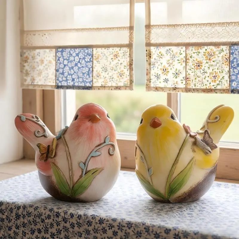 Charming Chubby Bird Resin Garden Statue – Whimsical Outdoor & Patio Decor Figurine