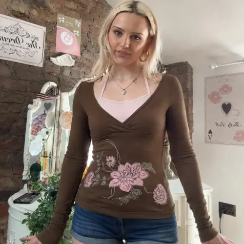 Women's Artistic Floral Long Sleeve Top - Slimming Mock Two-Piece Retro Blouse
