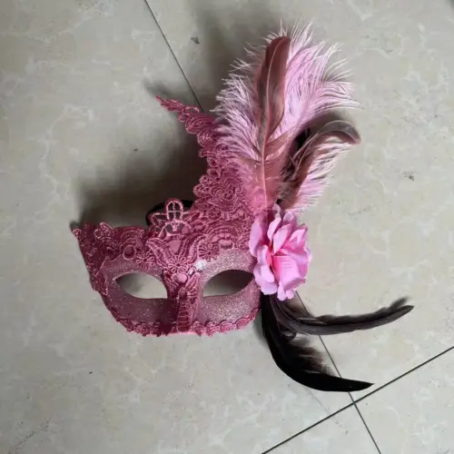 Elegant Purple & Black Fan Masquerade Eye Mask – Venetian Style Costume Mask for Halloween & Dance Parties