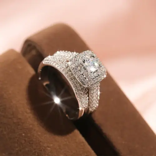 Luxury Princess Square Cut Ring Set – Sparkling Micro-Pavé Engagement & Wedding Band for Women