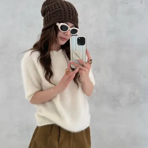 Luxury Cashmere, Silk & Wool Blend Knitted Sweater – Seamless Three-Quarter Sleeve Plush Pullover