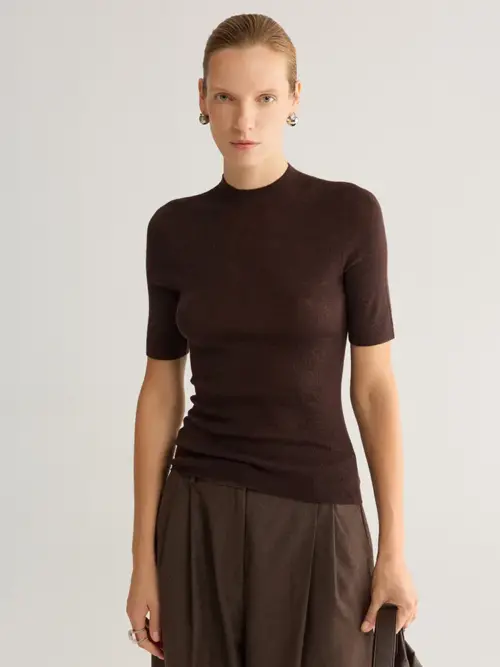 Seamless 100% Pure Wool Half-Mock Neck Short-Sleeve Knit Top