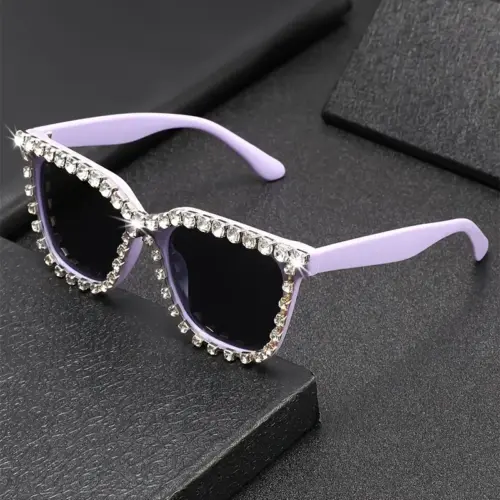 Luxury Oversized Cat-Eye Glasses with Sparkling Crystal Accents – Chic Unisex Statement Eyewear