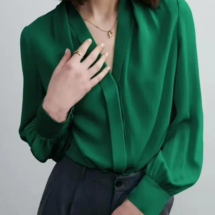 Women's Casual Loose-Fit Long Sleeve Shirt - Chic Solid Green Button-Down Blouse