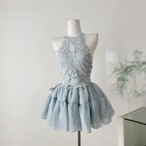 Women's Elegant Lace Sleeveless Top and Tiered Mini Skirt Two-Piece Set