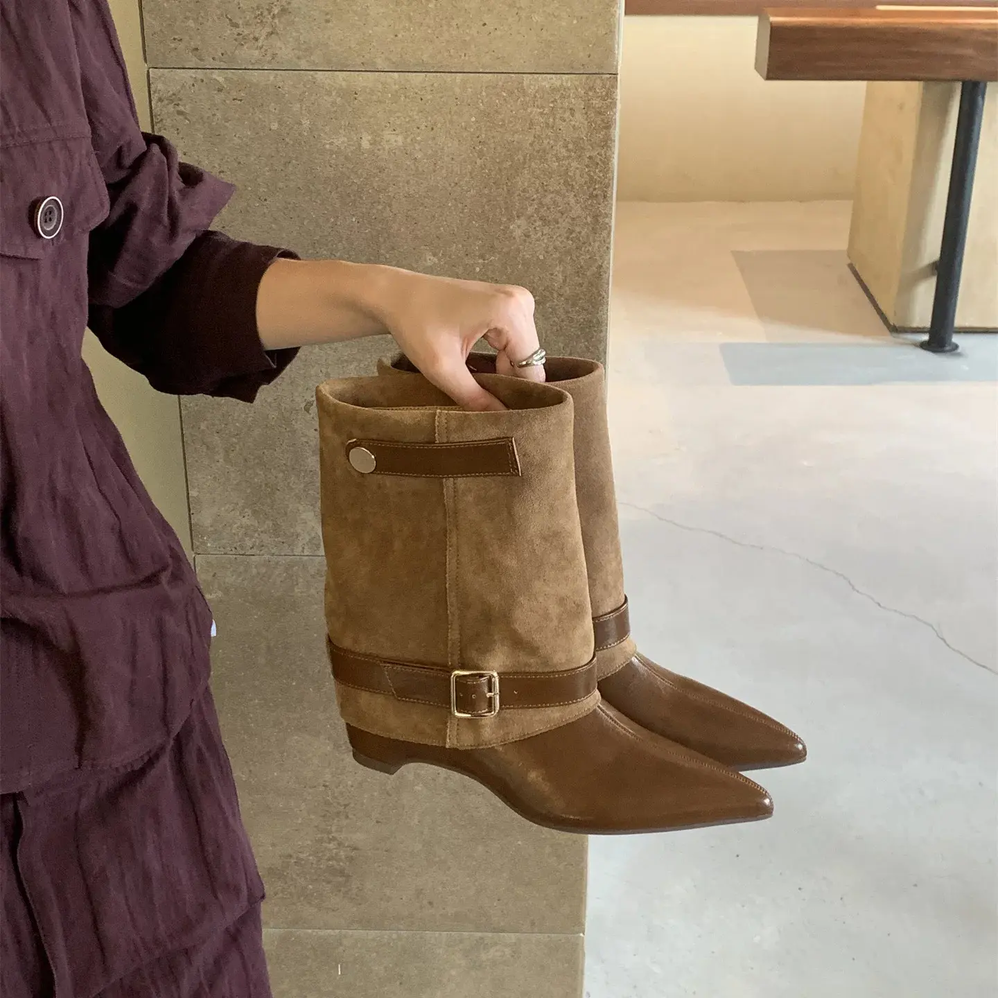 Women's Retro Western Cowboy Ankle Boots - Pointed Toe Low Chunky Heel Slip-On Booties