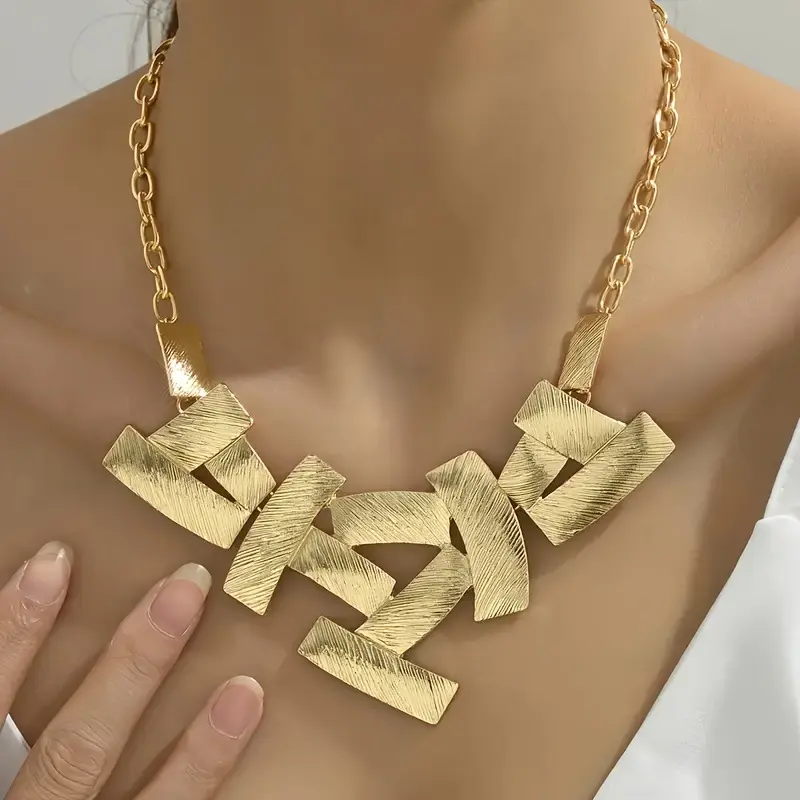 Trendy Y2K Zirconia Pendant Choker Necklace – Sleek Corn Chain Jewelry