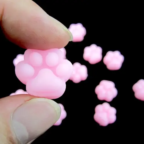 Ultra-Soft Mini Cat Paw Squishy Toy – Cute Sensory Stress Reliever & Fidget Toy