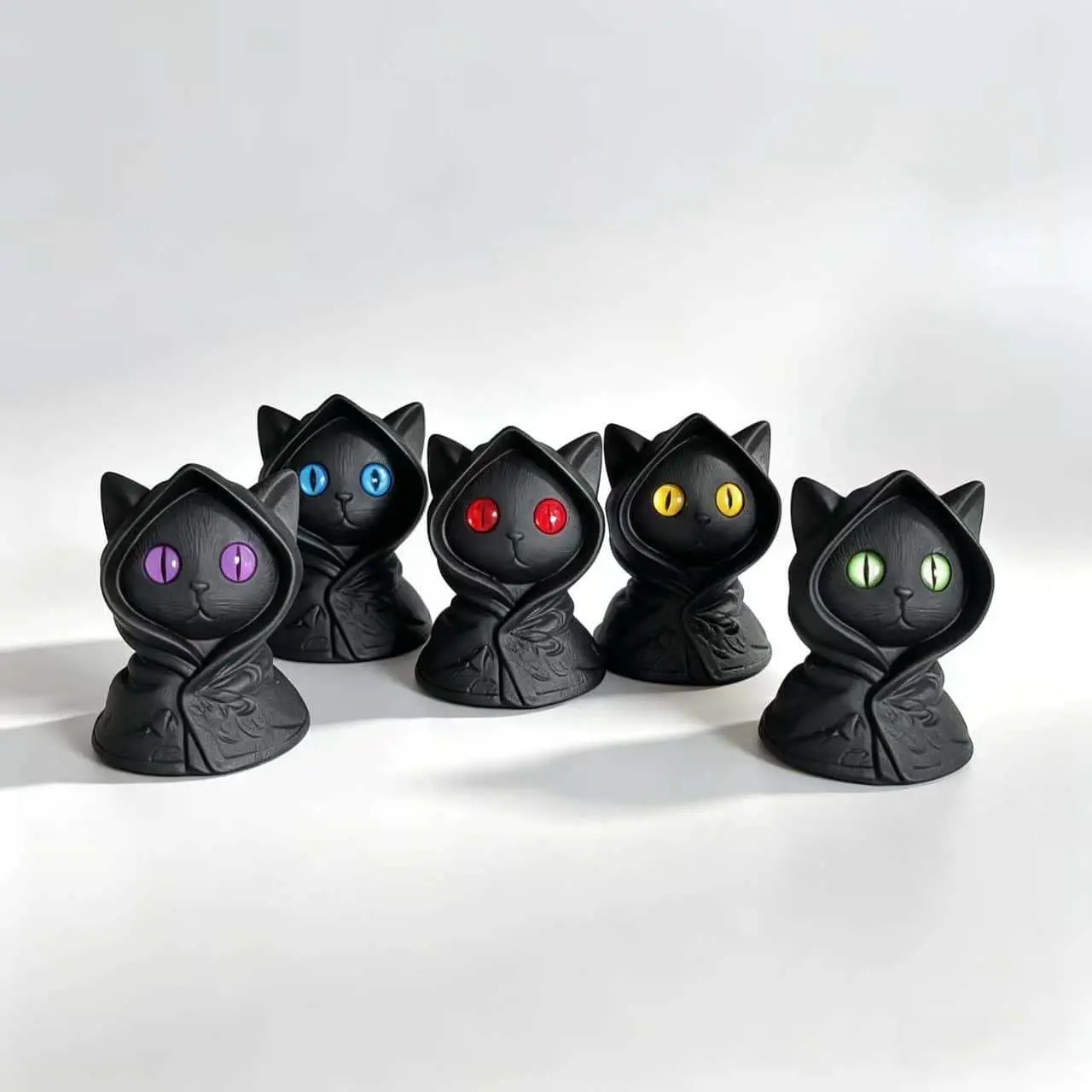 Mysterious Cloaked Black Cat Figurine – Gothic Home Decor & Car Dashboard Ornament