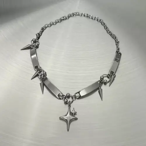 Edgy Punk Rivet Star Necklace - Hip-Hop Y2K Clavicle Chain Choker for Women