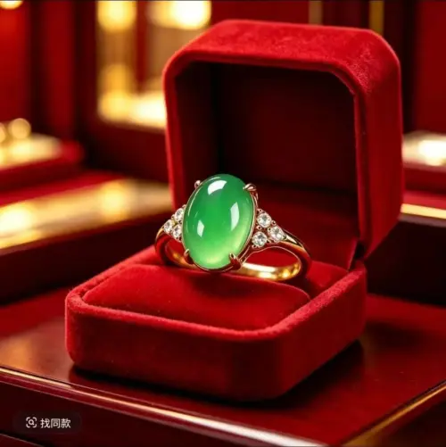 Vintage Oval Green Jade Ring – 18K Gold Plated Luxury Cabochon Statement Ring with Diamond Accents for Women